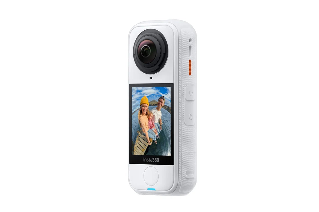 Insta360 X4 Air Starter Bundle / Arctic White