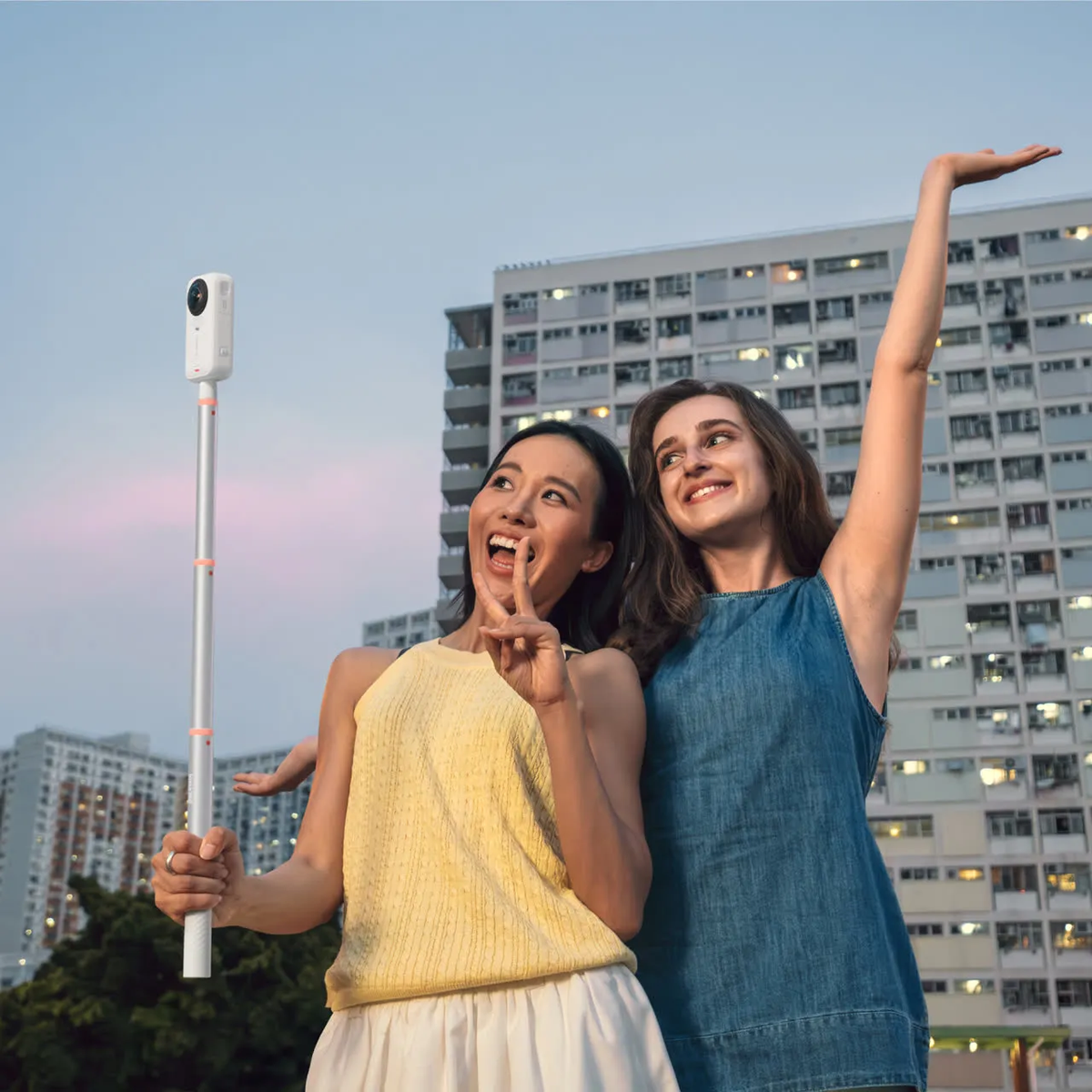 Insta360 114cm Invisible Selfie Stick Satin White